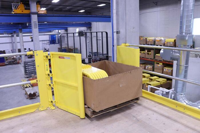 Pallet Self-Closing Safety Gate