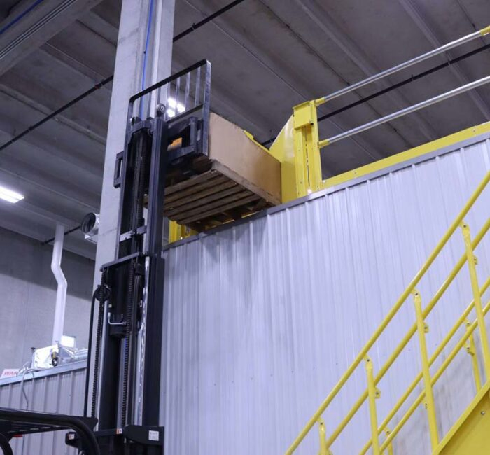 Pallet Self-Closing Safety Gate