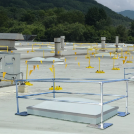 Non-penetrating Skylight Guardrail