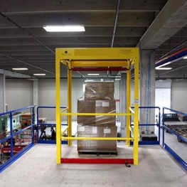 Mega Dual Mezzanine Safety Gate