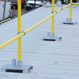 Steel Galvanized Guardrails - R-PANEL METAL DECKS
