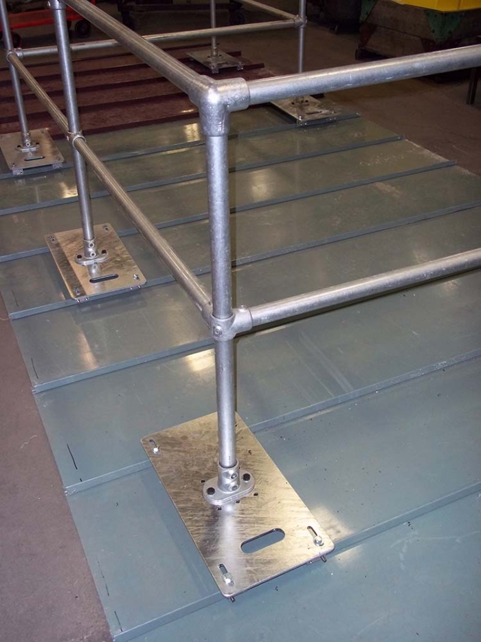 Made to Measure Metal Pipe Guard Rail Safety Barrier for Mezzanines, Cafes,  Bar, Restaurant or VIP Areas. Scaffold Banis…