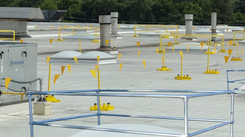 Non-penetrating Skylight Guardrail Non-penetrating Skylight Guardrail